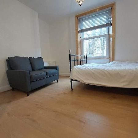 Newly Refurbished Studio London Exteriör bild